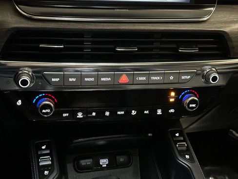 Certified 2022 Kia Telluride EX w/ EX Premium Package AWD/4WD image 30