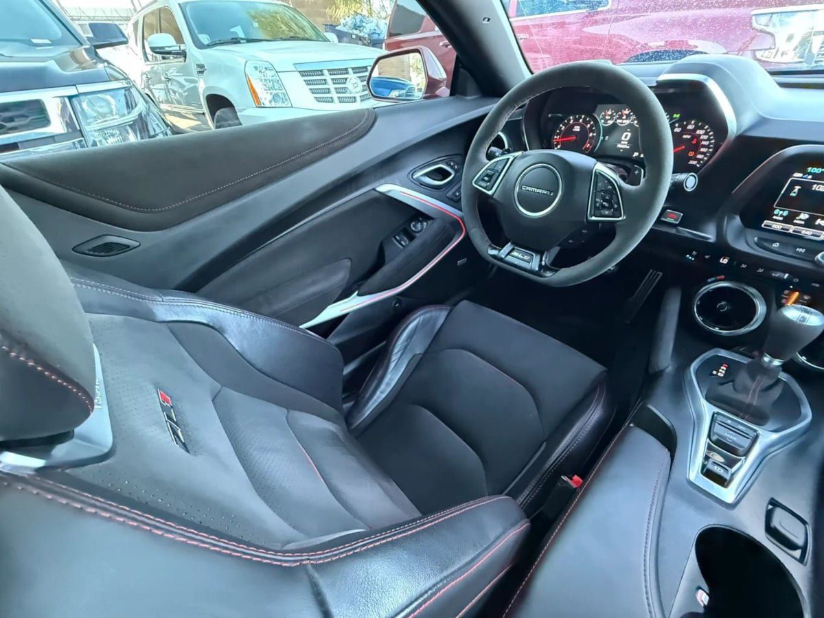 Used 2018 Chevrolet Camaro ZL1 RWD image 35