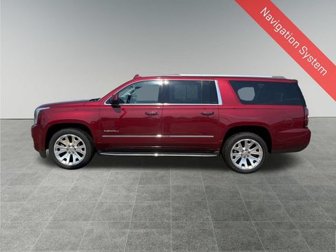 Used 2017 GMC Yukon XL Denali w/ Open Road Package AWD/4WD image 3