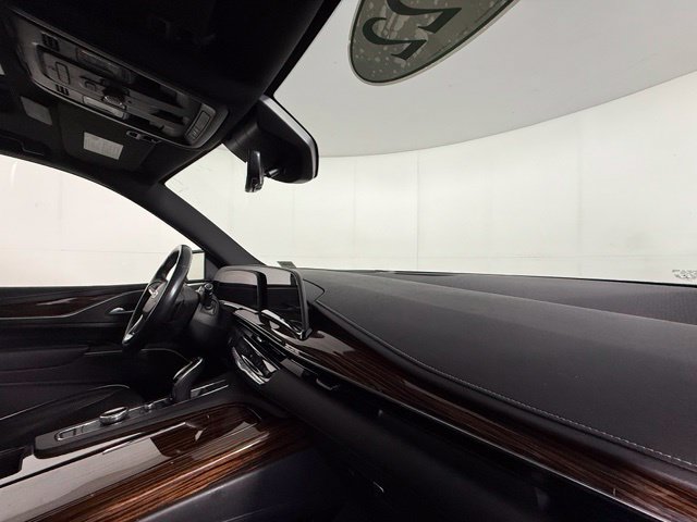 Used 2022 Cadillac Escalade Premium Luxury AWD/4WD image 31