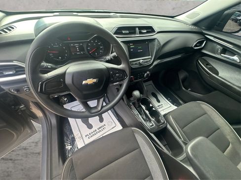 Used 2021 Chevrolet TrailBlazer LS FWD image 31