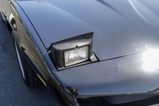 Used 1992 Pontiac Firebird Formula RWD image 90