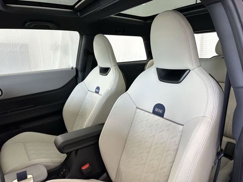 New 2025 MINI Cooper S image 11