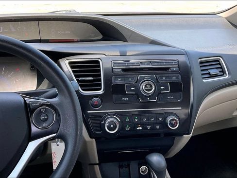 Used 2013 Honda Civic LX image 9