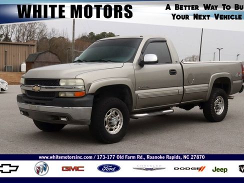 Used 2001 Chevrolet Silverado 2500 LS w/ Off-Road Skid Plate Pkg image 1