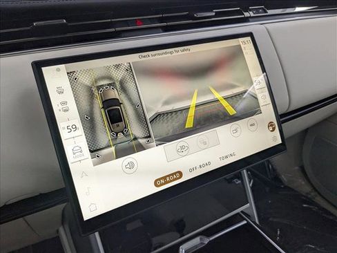 New 2025 Land Rover Range Rover SE image 17