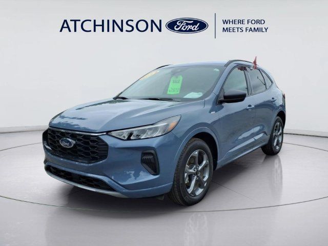 Certified 2024 Ford Escape ST-Line w/ Tech Pack #1 AWD/4WD image 1