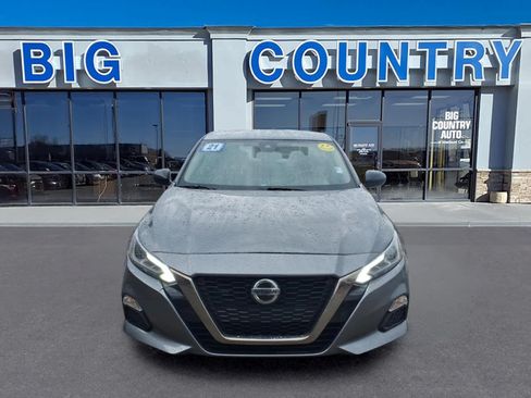 Used 2021 Nissan Altima 2.5 SR FWD image 2