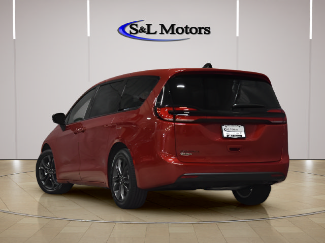 New 2026 Chrysler Pacifica Select FWD image 5