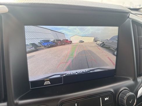 Used 2023 GMC Terrain SLT image 11