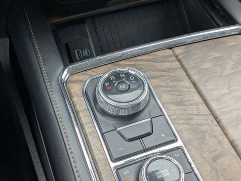 Used 2020 Ford Expedition Platinum image 27