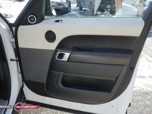 Used 2020 Land Rover Range Rover Sport HSE image 29