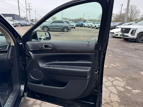 Used 2015 Lincoln MKT AWD w/ Equipment Group 201A image 27