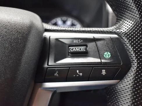 Used 2024 Mitsubishi Outlander FWD image 22