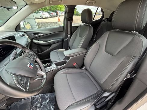Used 2025 Buick Encore GX Preferred FWD image 35