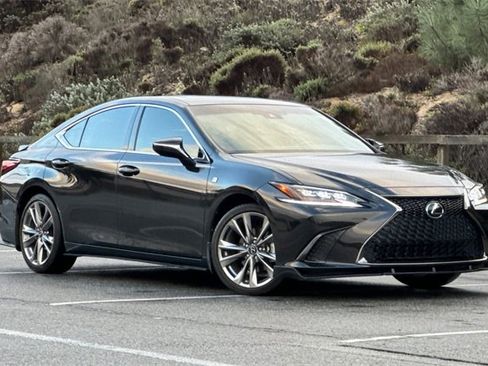 Used 2020 Lexus ES 350 F Sport image 2