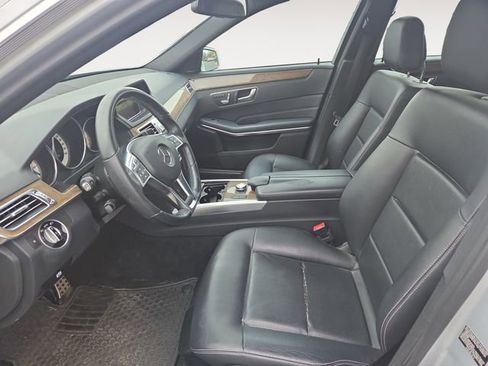 Used 2014 Mercedes-Benz E 350 4MATIC Sedan image 9