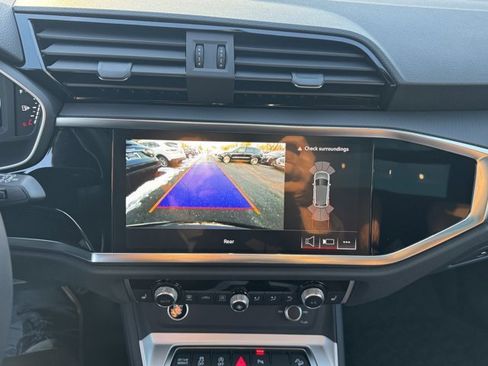 Used 2025 Audi Q3 2.0T Premium w/ Convenience Package image 18