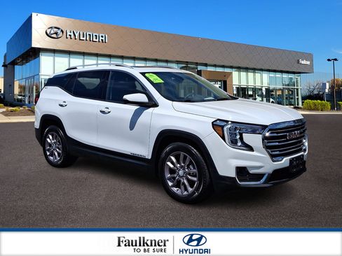 Used 2023 GMC Terrain SLT FWD image 1