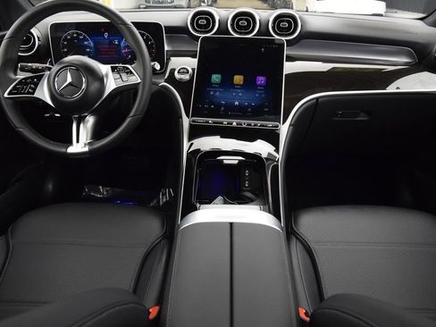 Certified 2026 Mercedes-Benz GLC 300 image 20