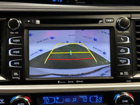 Used 2019 Toyota Highlander Limited image 37