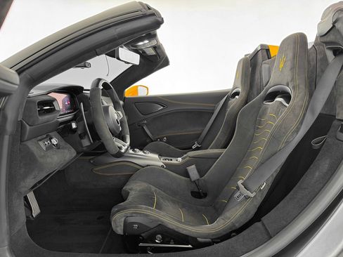 Used 2023 Maserati MC20 Spyder image 14