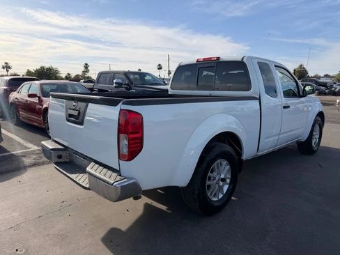 Used 2018 Nissan Frontier SV RWD image 11
