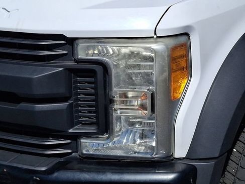 Used 2017 Ford F550 4x4 Crew Cab Super Duty image 26