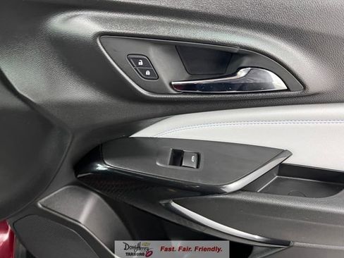 Used 2025 Chevrolet Trax LT image 37