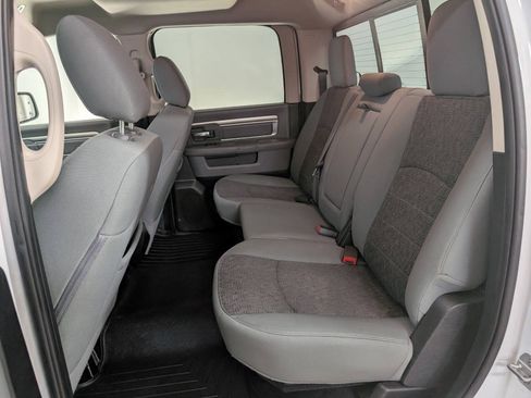 Used 2019 RAM 1500 Classic SLT w/ SLT Plus D←cor Group AWD/4WD image 14