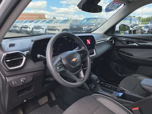 Used 2024 Chevrolet TrailBlazer LT w/ Driver Confidence Package AWD/4WD image 10