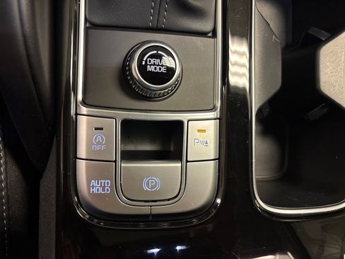 Used 2025 Kia Telluride S image 42