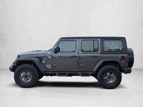 Used 2018 Jeep Wrangler Unlimited Sport image 8