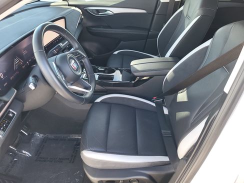 Certified 2025 Buick Envision Sport Touring image 9