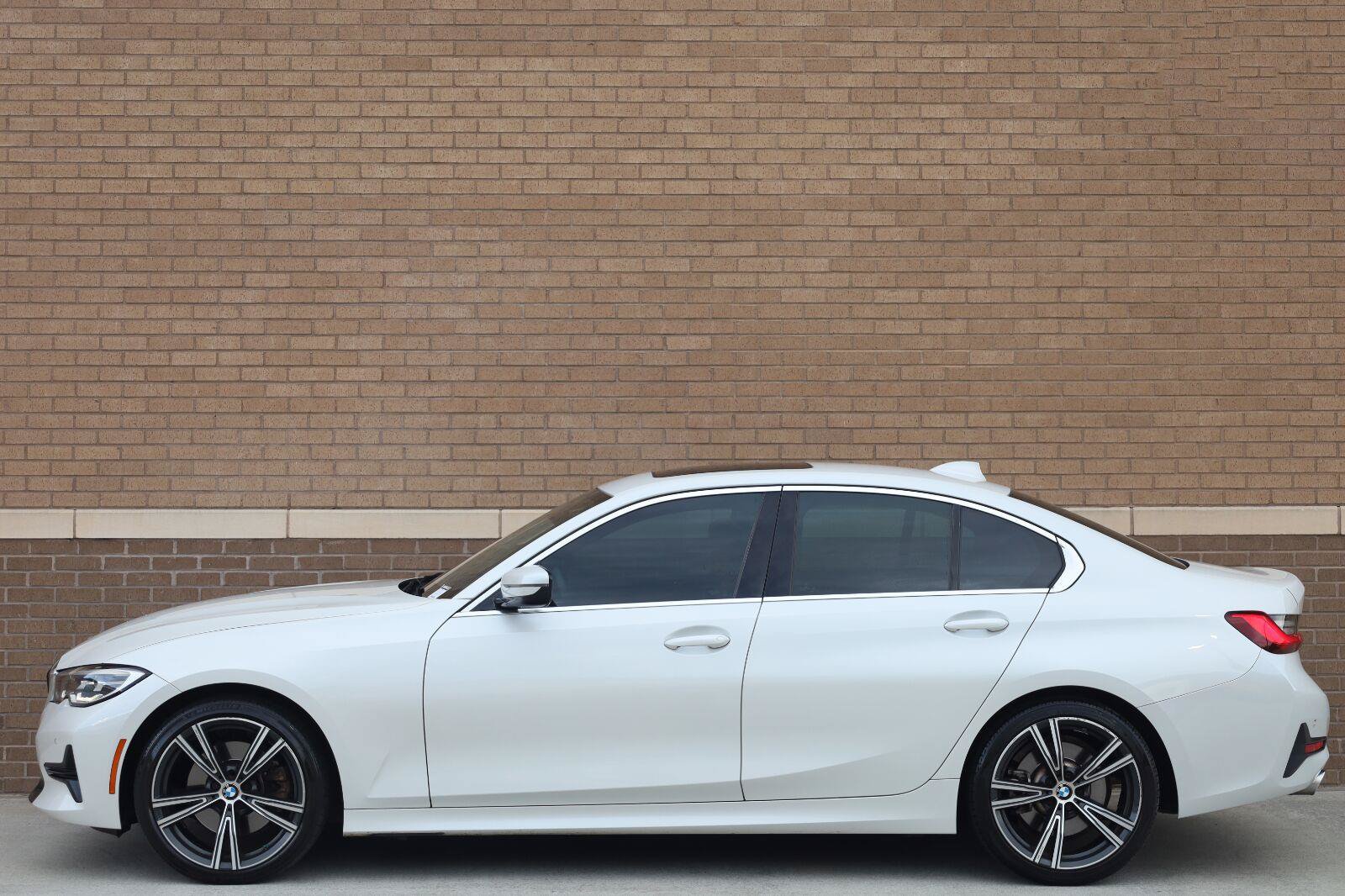 Used 2021 BMW 330i Sedan w/ Premium Package RWD image 2