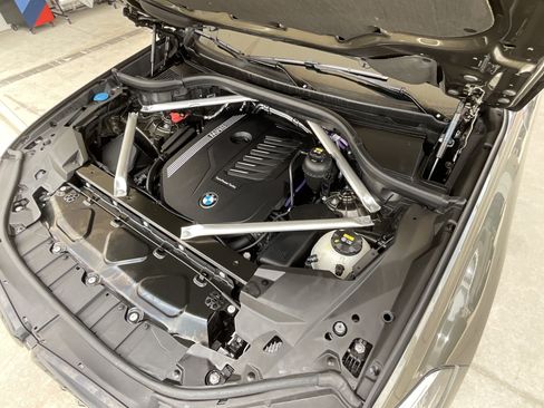 Used 2022 BMW X6 xDrive40i w/ M Sport Package AWD/4WD image 36