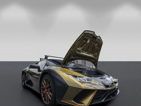 Used 2024 Lamborghini Huracan Sterrato AWD/4WD image 31