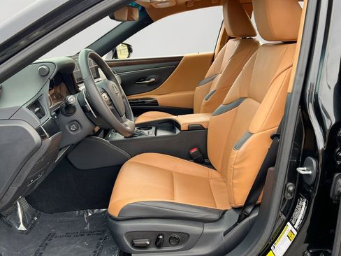 Certified 2023 Lexus ES 350 w/ Premium Package image 14