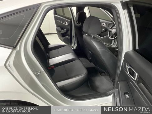 Used 2022 Honda Civic Sport image 14