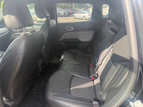 Used 2023 Jeep Compass Latitude AWD/4WD image 27