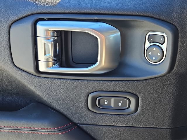 New 2026 Jeep Gladiator Rubicon w/ Steel Power Dome Hood Package AWD/4WD image 23
