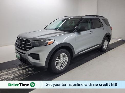 Used 2022 Ford Explorer XLT image 1