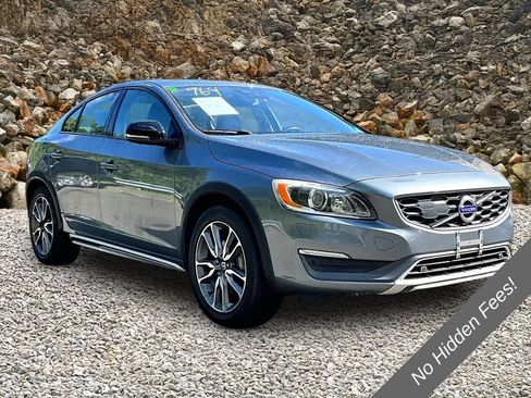Used 2016 Volvo S60 T5 Cross Country Platinum AWD/4WD image 10