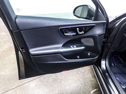 Used 2023 Mercedes-Benz C 300 Sedan image 21