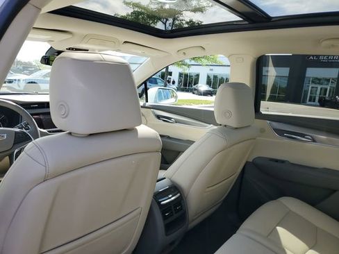 Used 2017 Cadillac XT5 Premium Luxury AWD/4WD image 11