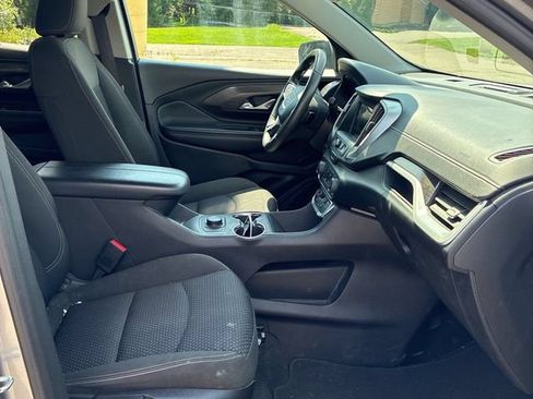 Used 2023 GMC Terrain SLE AWD/4WD image 15