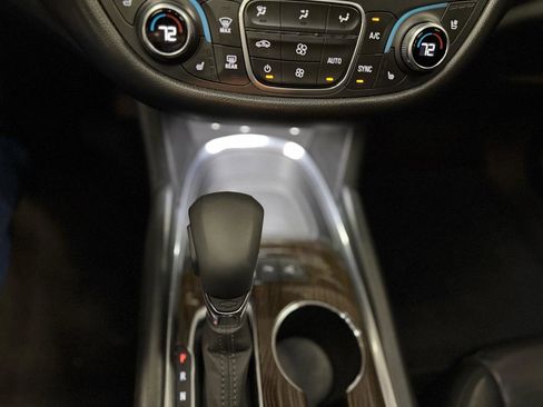 Used 2019 Chevrolet Malibu Premier w/ Sun and Wheel Package image 28