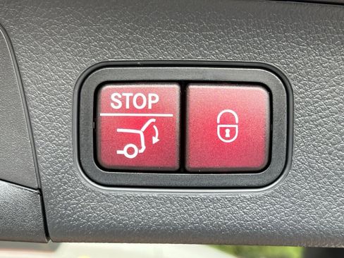 Certified 2026 Mercedes-Benz GLA 250 4MATIC image 25