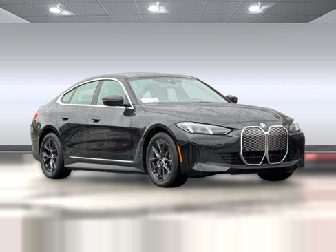 Used 2026 BMW i4 xDrive40i w/ Premium Package AWD/4WD image 7