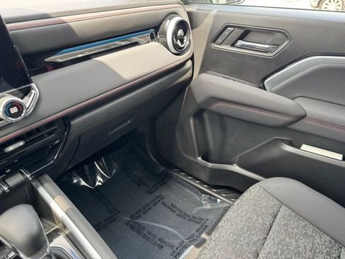 Certified 2024 Chevrolet Colorado Z71 w/ Z71 Convenience Package 2 AWD/4WD image 25